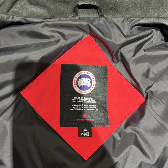 Canada Goose Youth Juniper Parker (Girls) - Picture 2 of 12